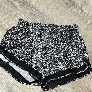 Athleta Monochrome Patterned Athletic Shorts
